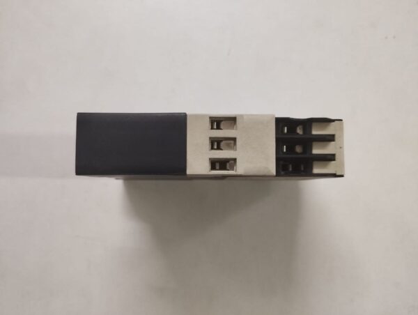 Telemecanique Re4 Tl11bu Time Delay Relay - Image 3