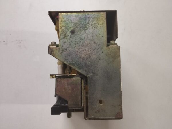 Terasaki Aut-1bdr Uvt Trip Device Ac200-240 - Image 5