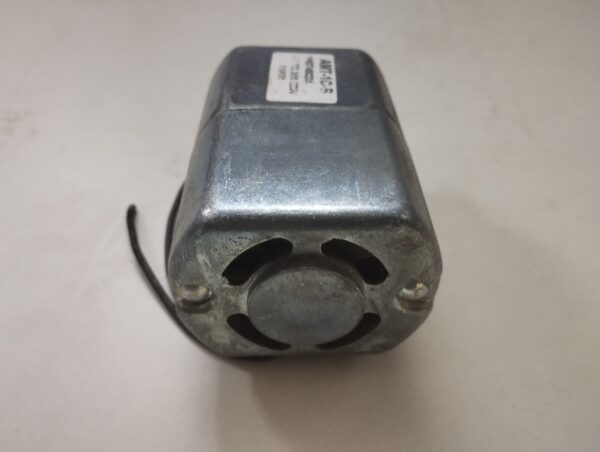 Hyundai Amt-1c-B Acb Charging Motor - Image 5